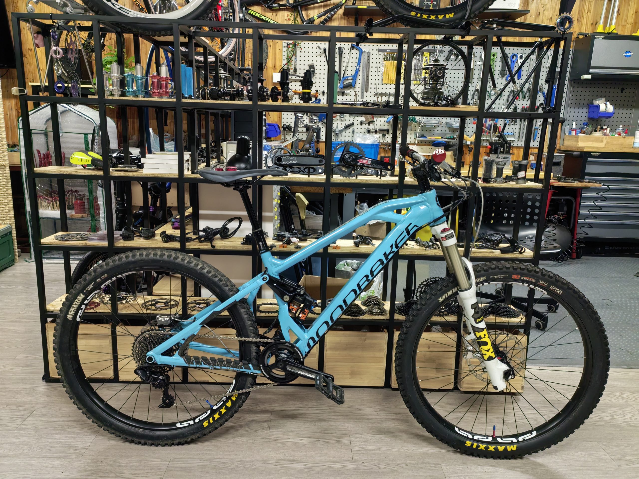 老车新装：Mondraker 软尾翻新升级