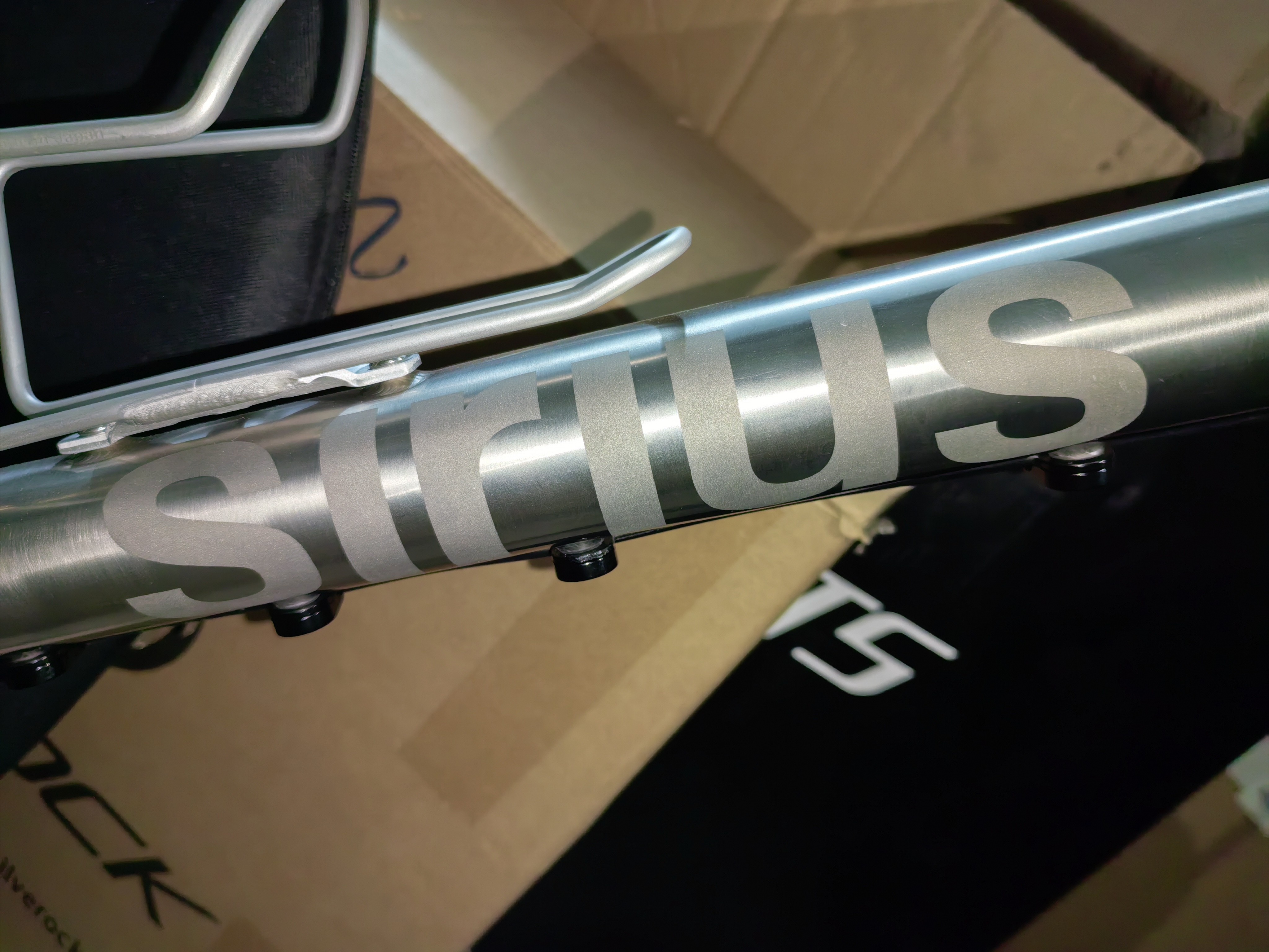 Sirius下管与水壶架安装座