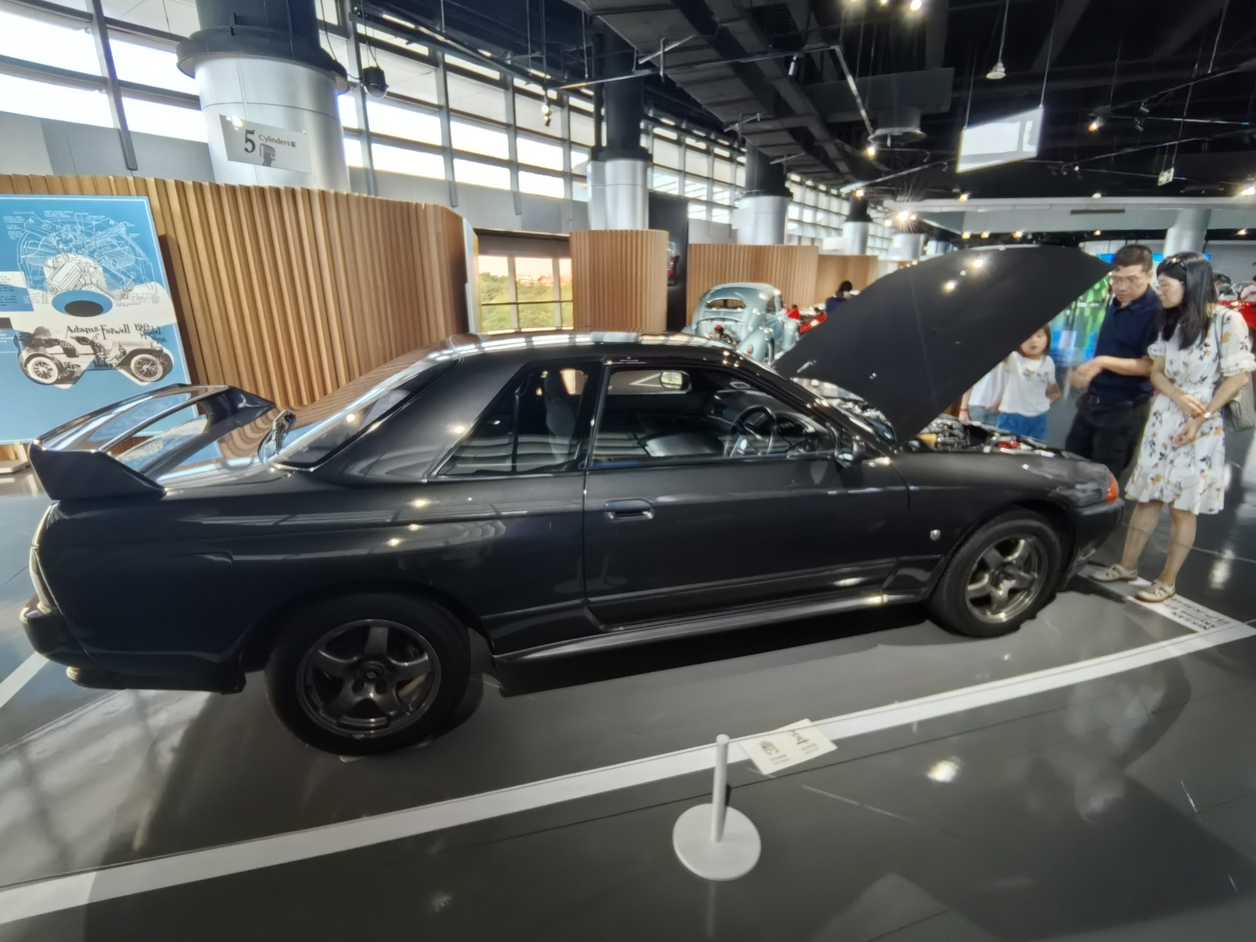 RB26DETT引擎舱特写——直列六缸双涡轮增压,280马力的官方数字只是绅士协定